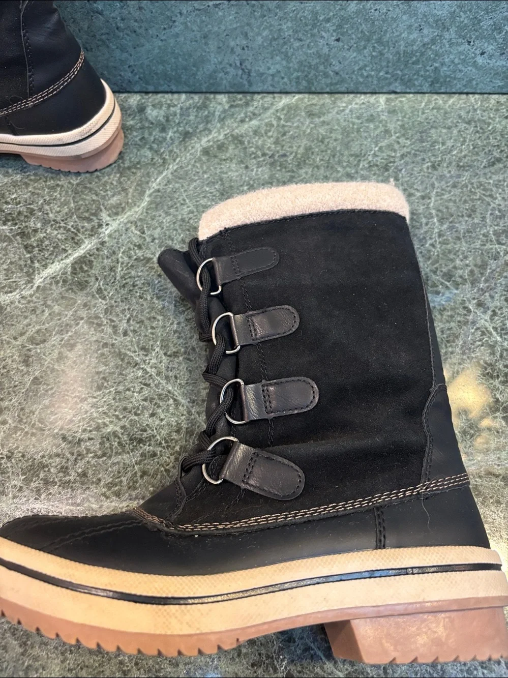 Women's Winter Carnival boots 🥾 with waterproof rubber shell and nylon upper